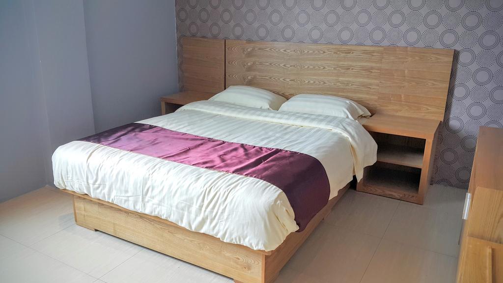 Residence 21 Boutique Inn Miri Exterior photo